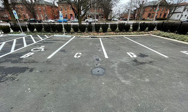 img_Commercial_ParkingLot04