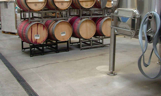 img_GoodandRetail_Wineries03