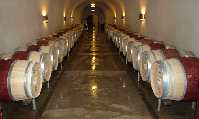 img_GoodandRetail_Wineries05